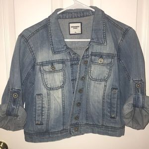 Crop denim jacket